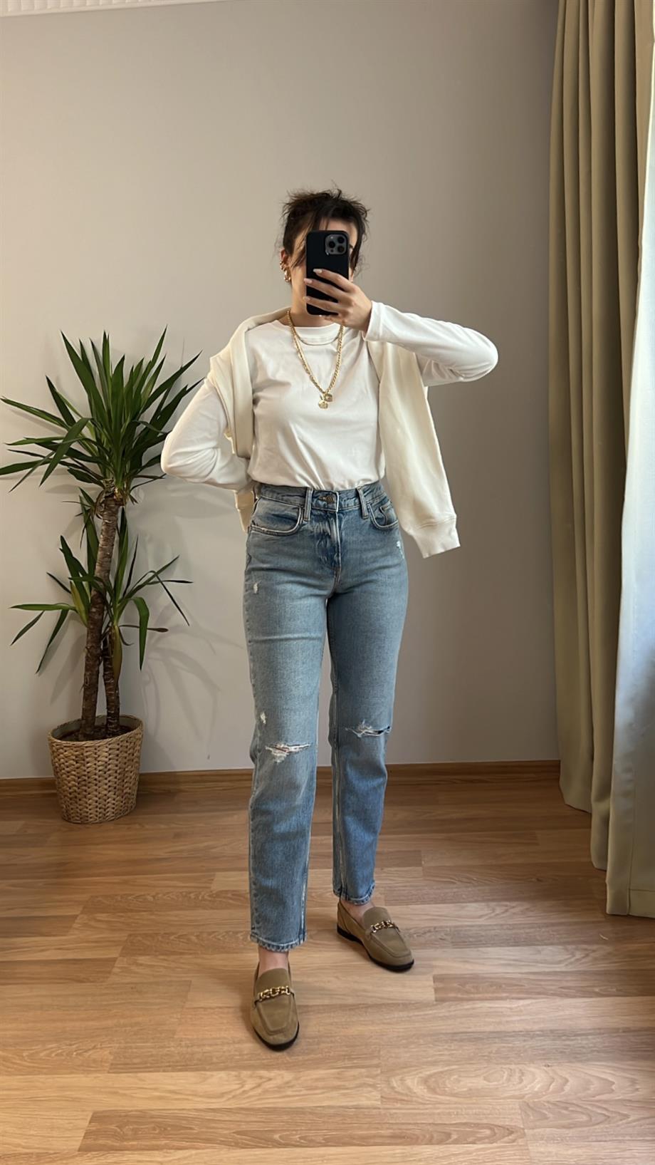 MARKA YIRTIK DETAY MOM FIT JEAN