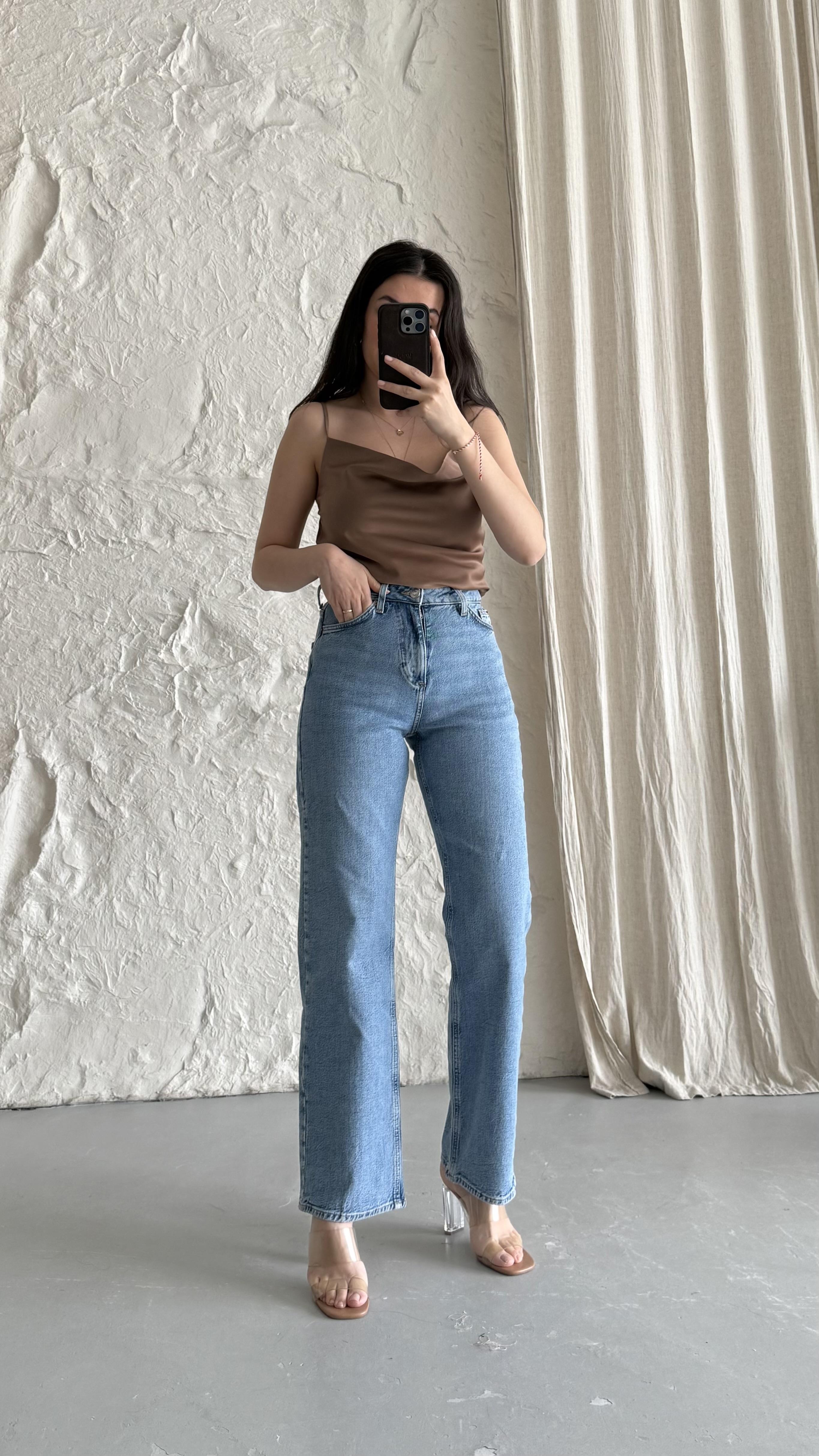 Marka Yüksek Bel Düz Kesim Jean