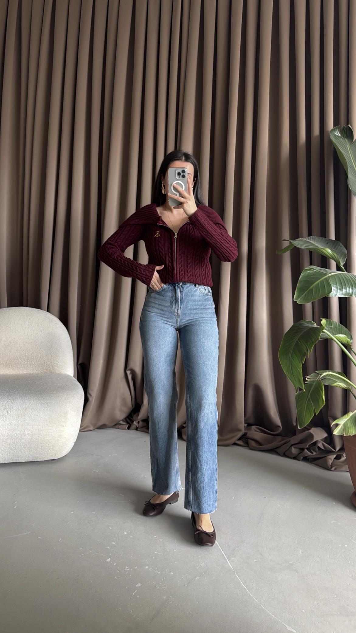 Marka Yüksek Bel Straight Fıt Jean