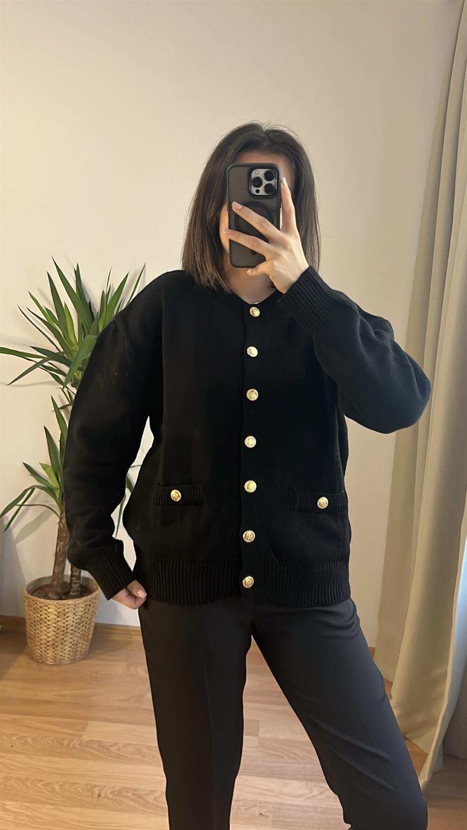 MD SİYAH GOLD DÜĞME TRİKO HIRKA