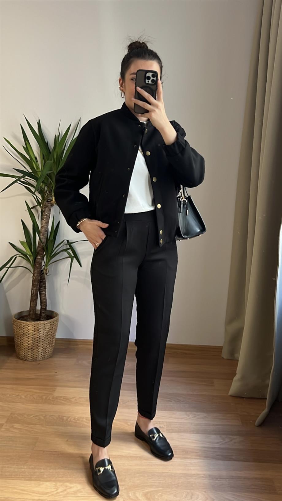 MD SİYAH KAŞE BOMBER