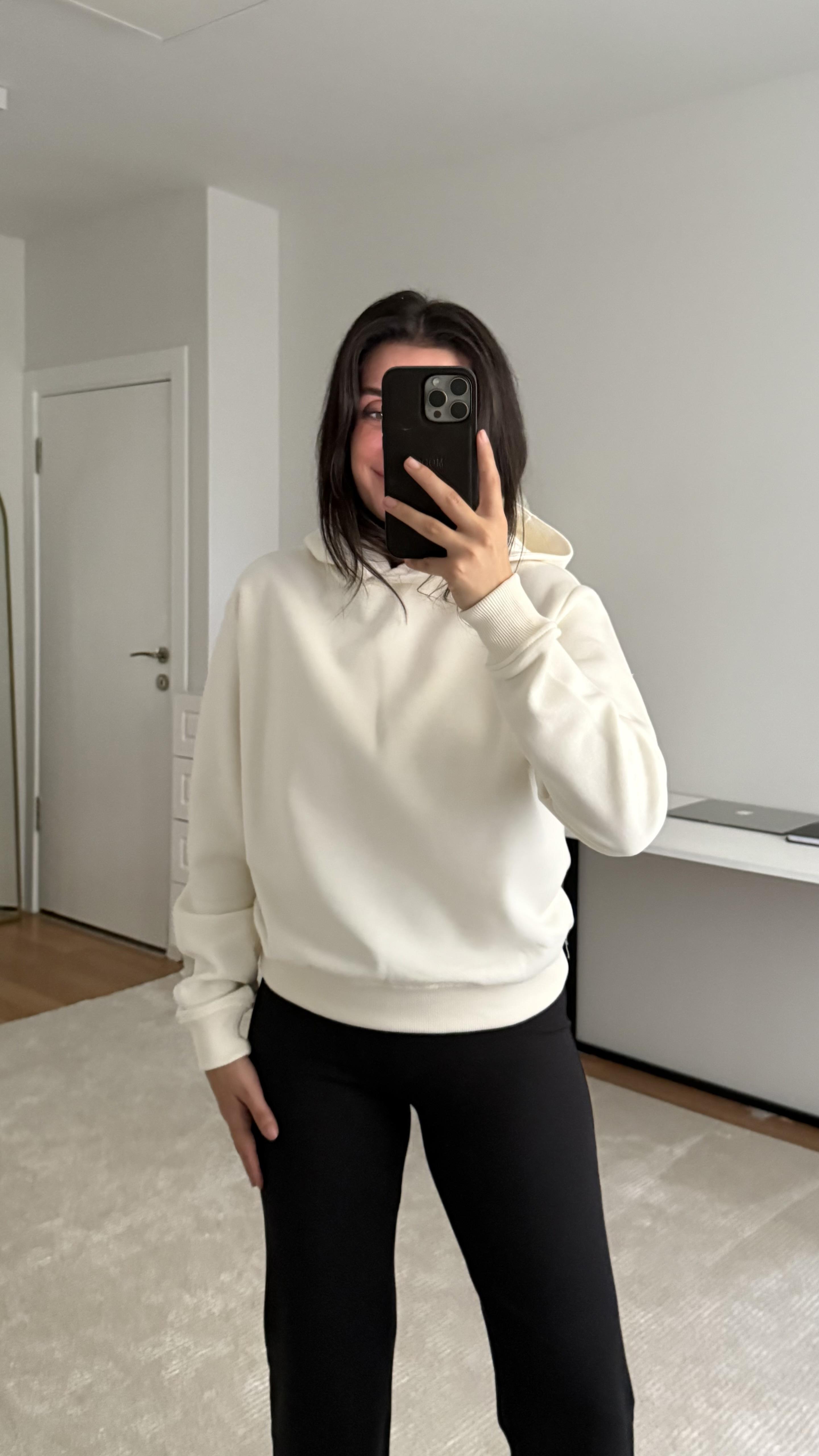 Mel Beyaz Premium Sweatshirt