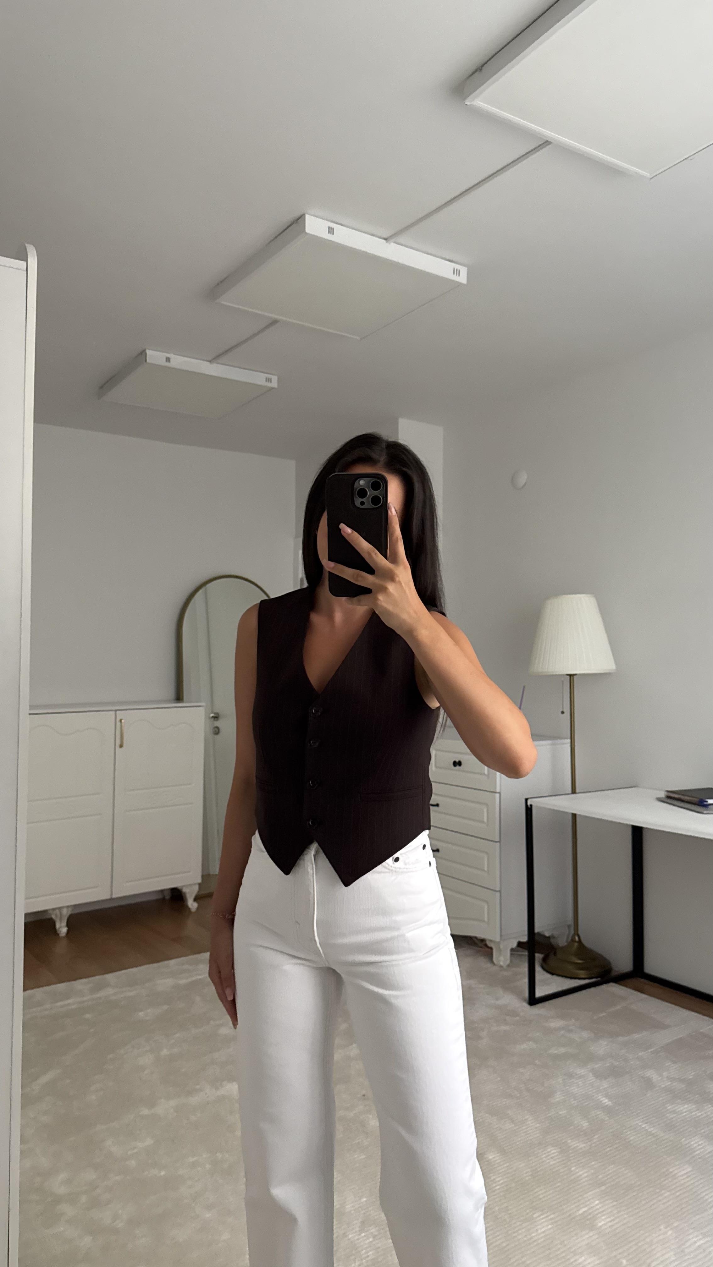 Rever Acı Kahve Kolsuz Yelek