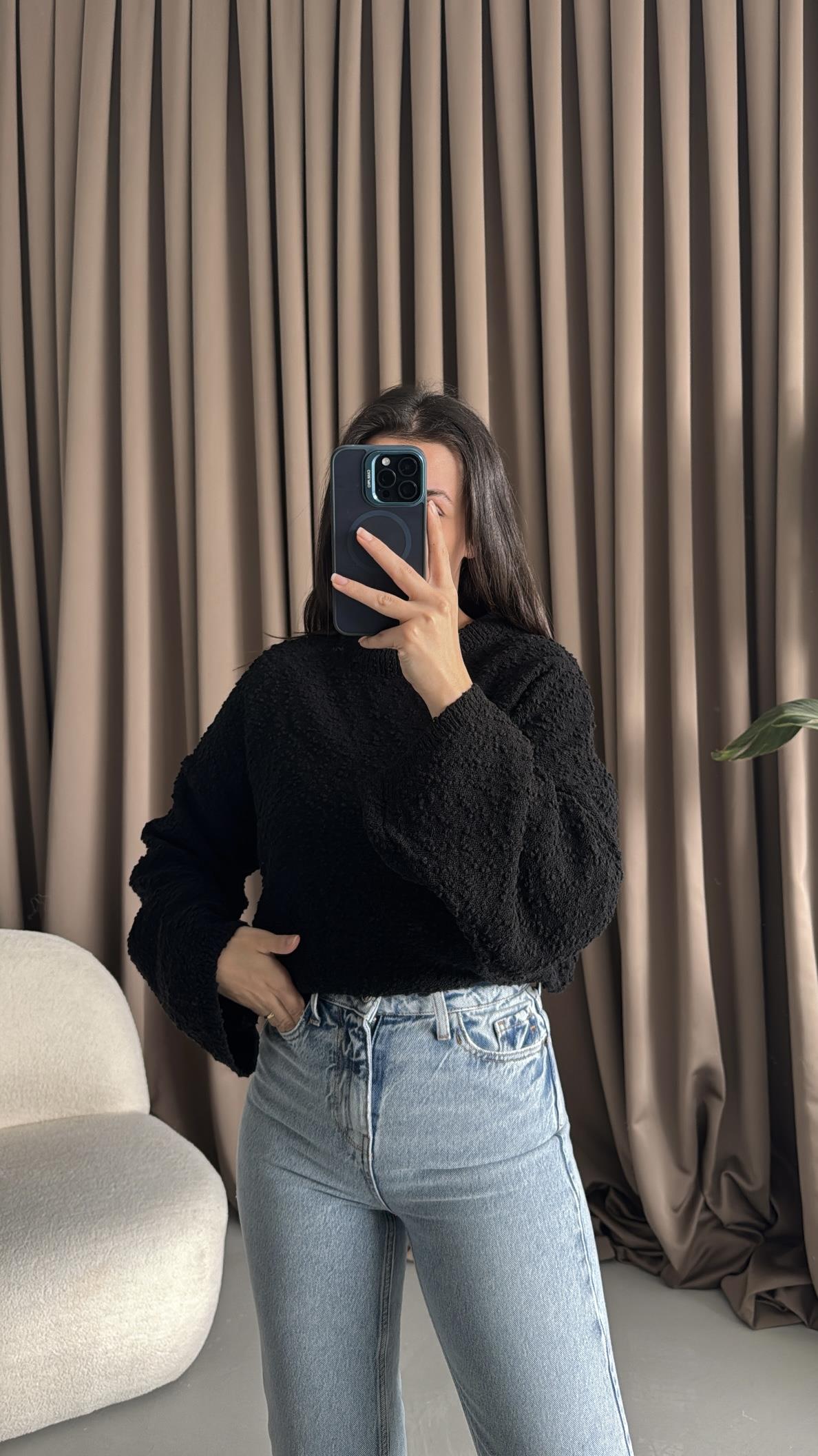 Siyah Dokulu Oversize Triko Kazak