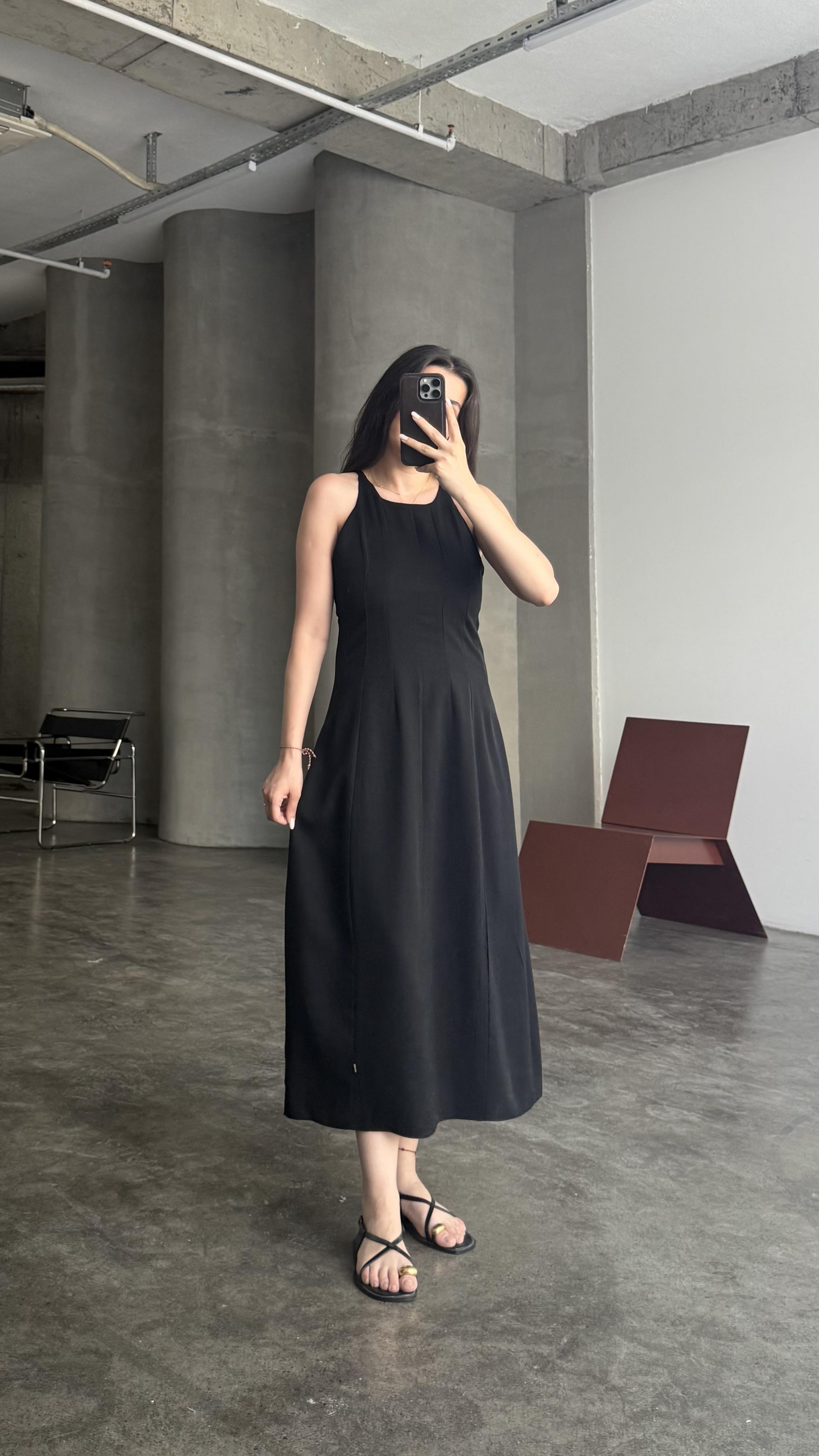 Siyah Halter Yaka Tensel Midi Elbise