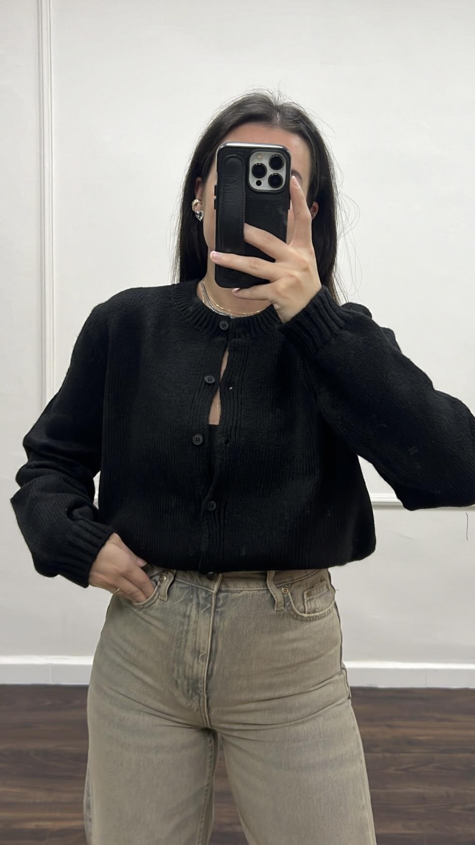 Siyah Mini Düğme Detaylı Basıc Hırka