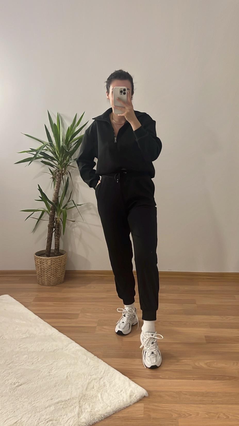 SİYAH OYSH YUMUŞAK DOKULU MODAL JOGGER EŞOFMAN TAKIMI