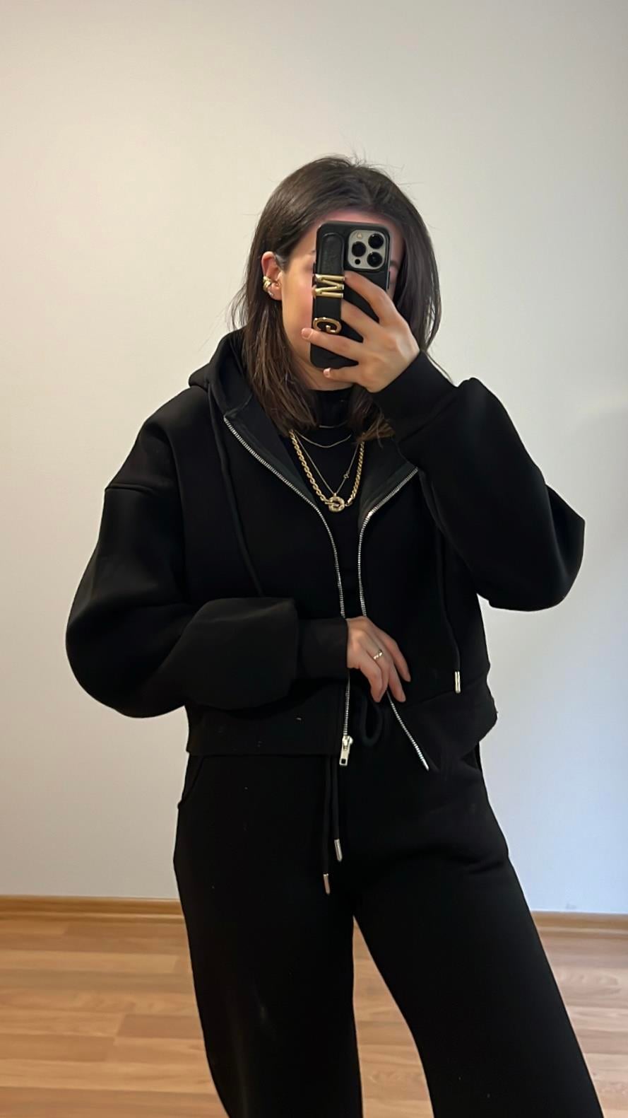 SİYAH ÜÇ İPLİK ŞARDONLU CROP HIRKA