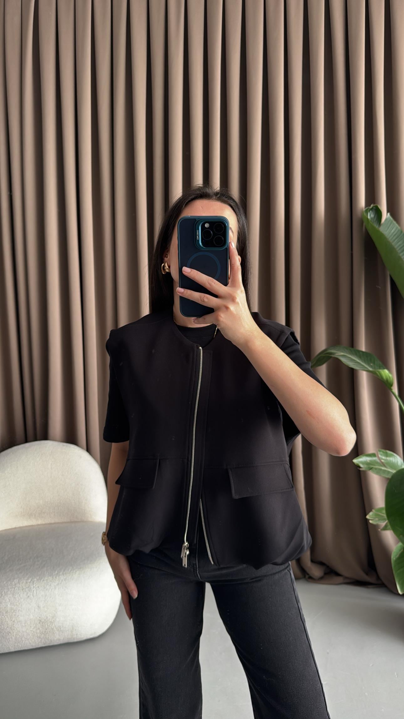 Siyah Volanlı Bomber Yelek