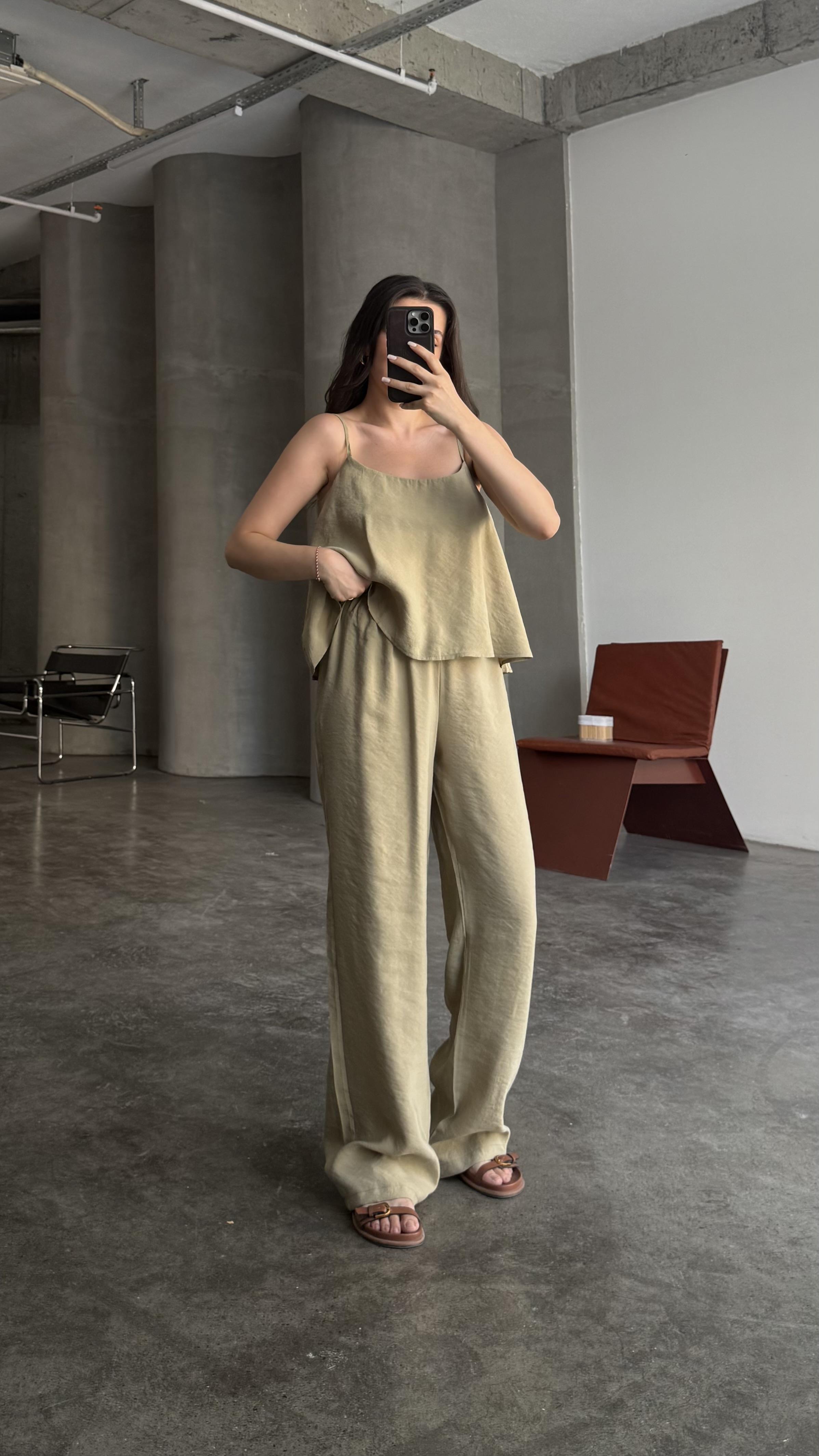 Soft Yeşil İp Askılı Bluz Pantolon Takım