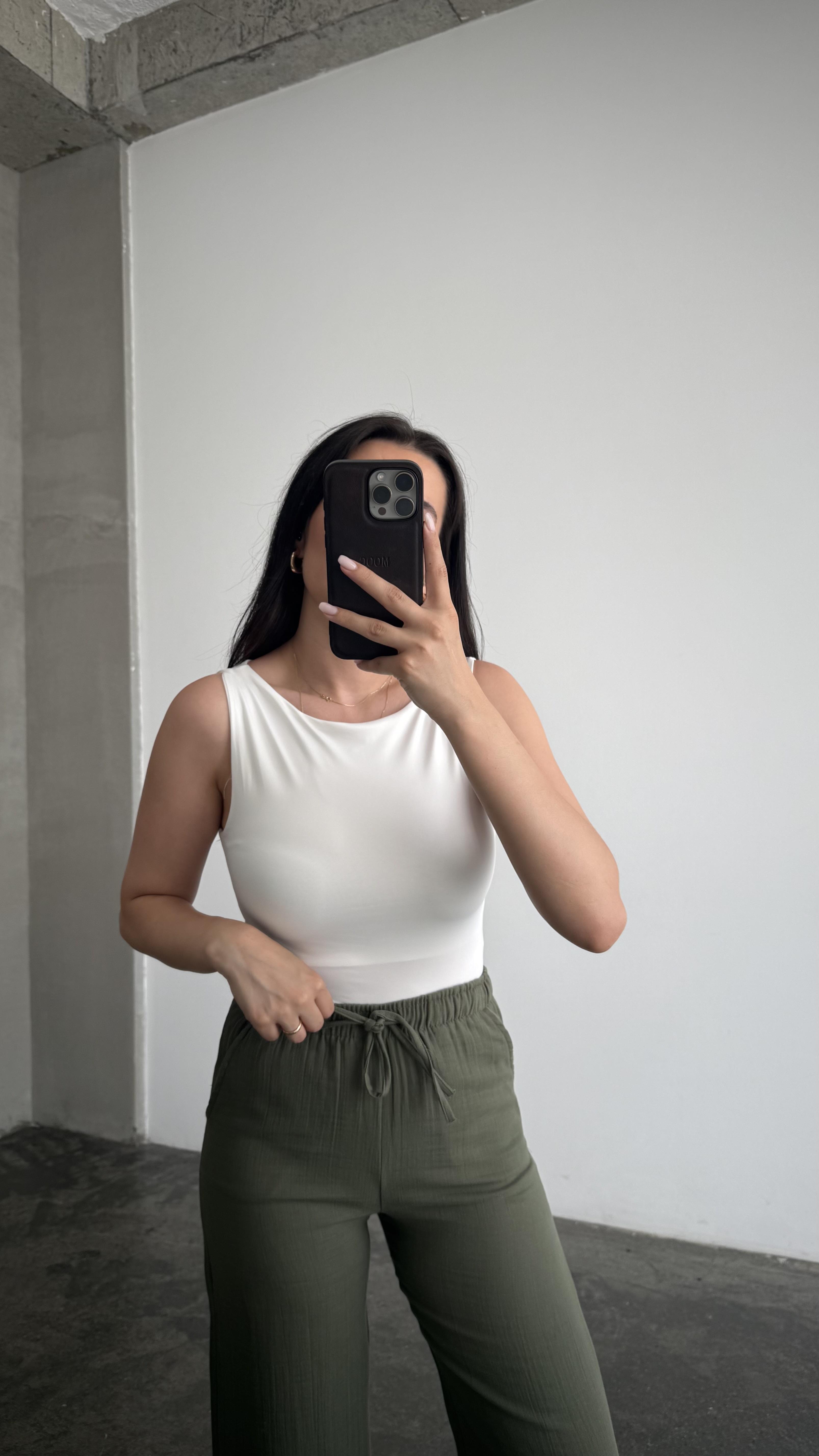 Star Ekru Geniş Yaka Body Suit