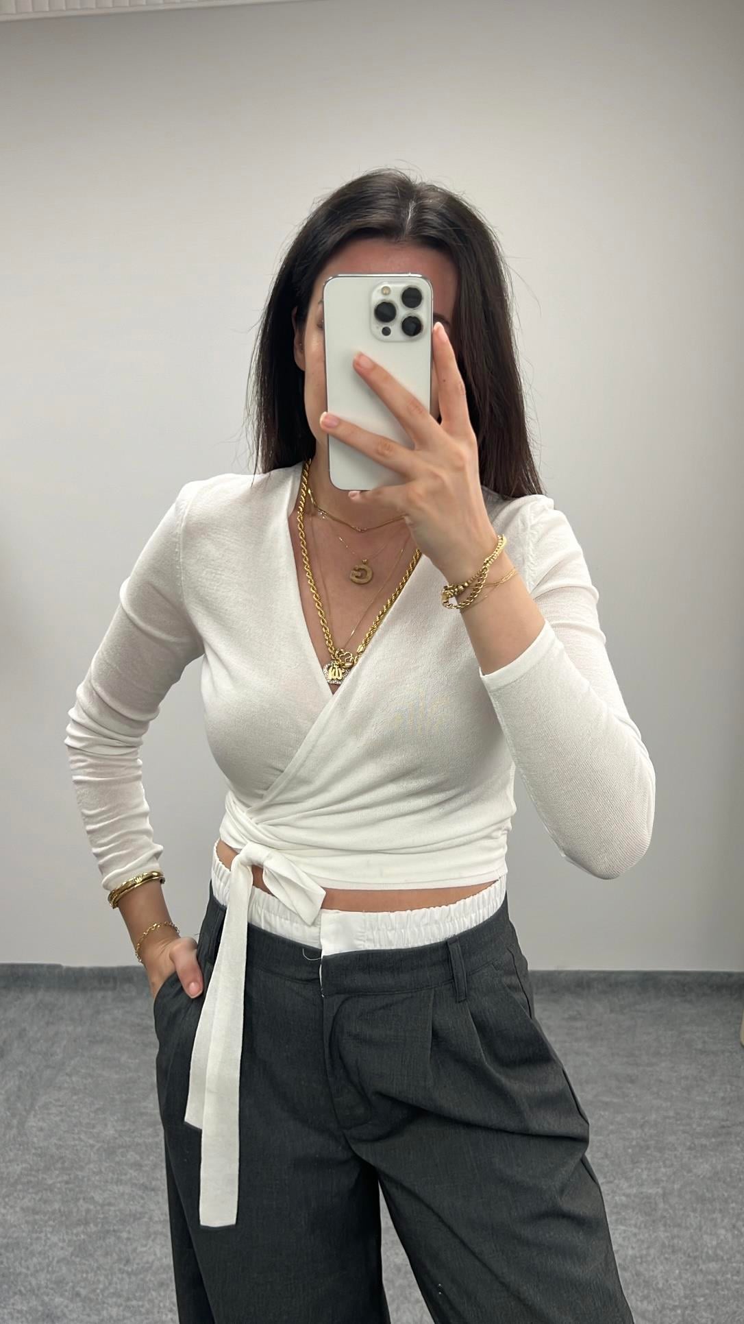 Tisa Transparan Kruvaze Bağlama Bluz