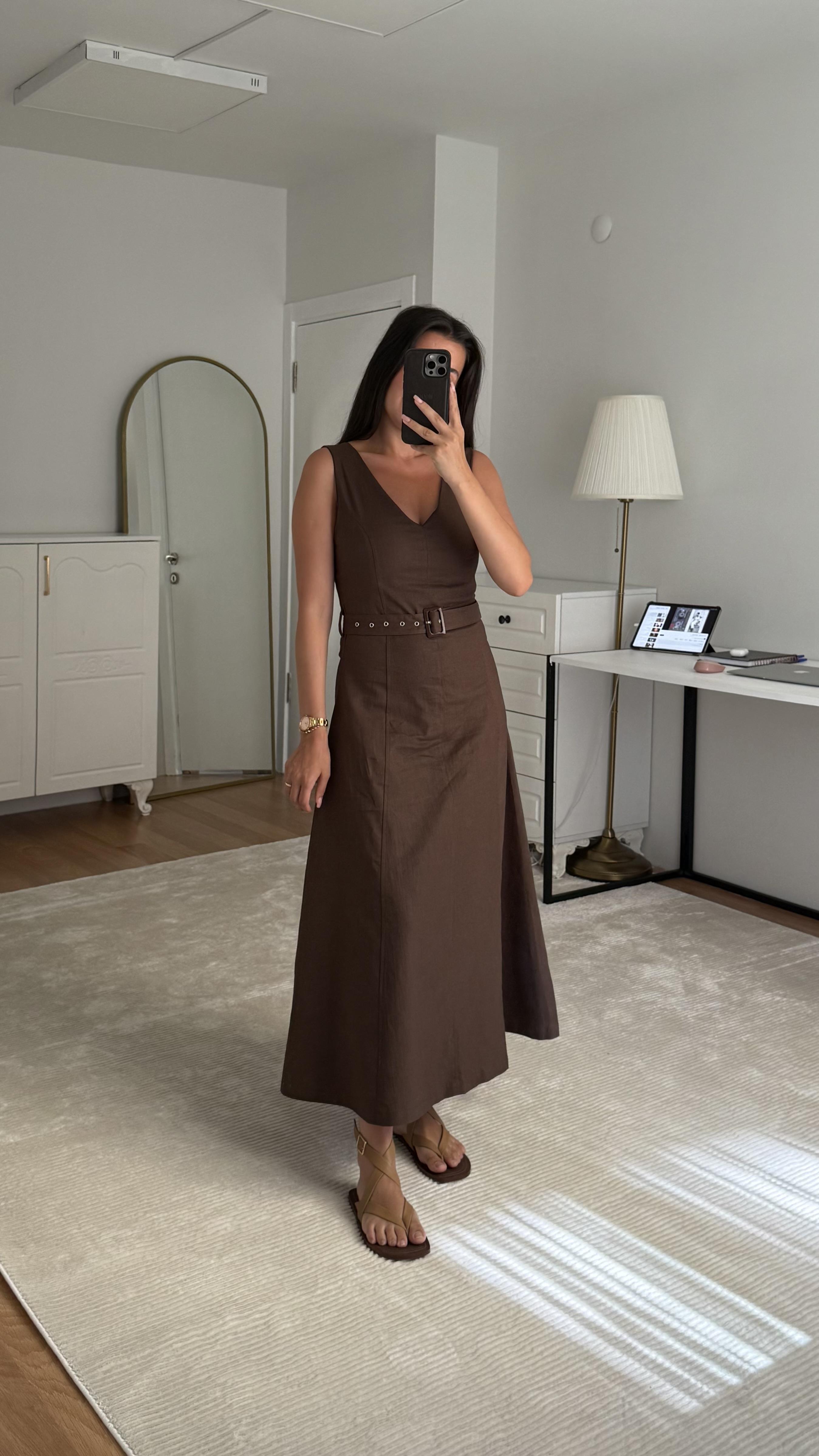 V Yaka Acı Kahve Keten Elbise