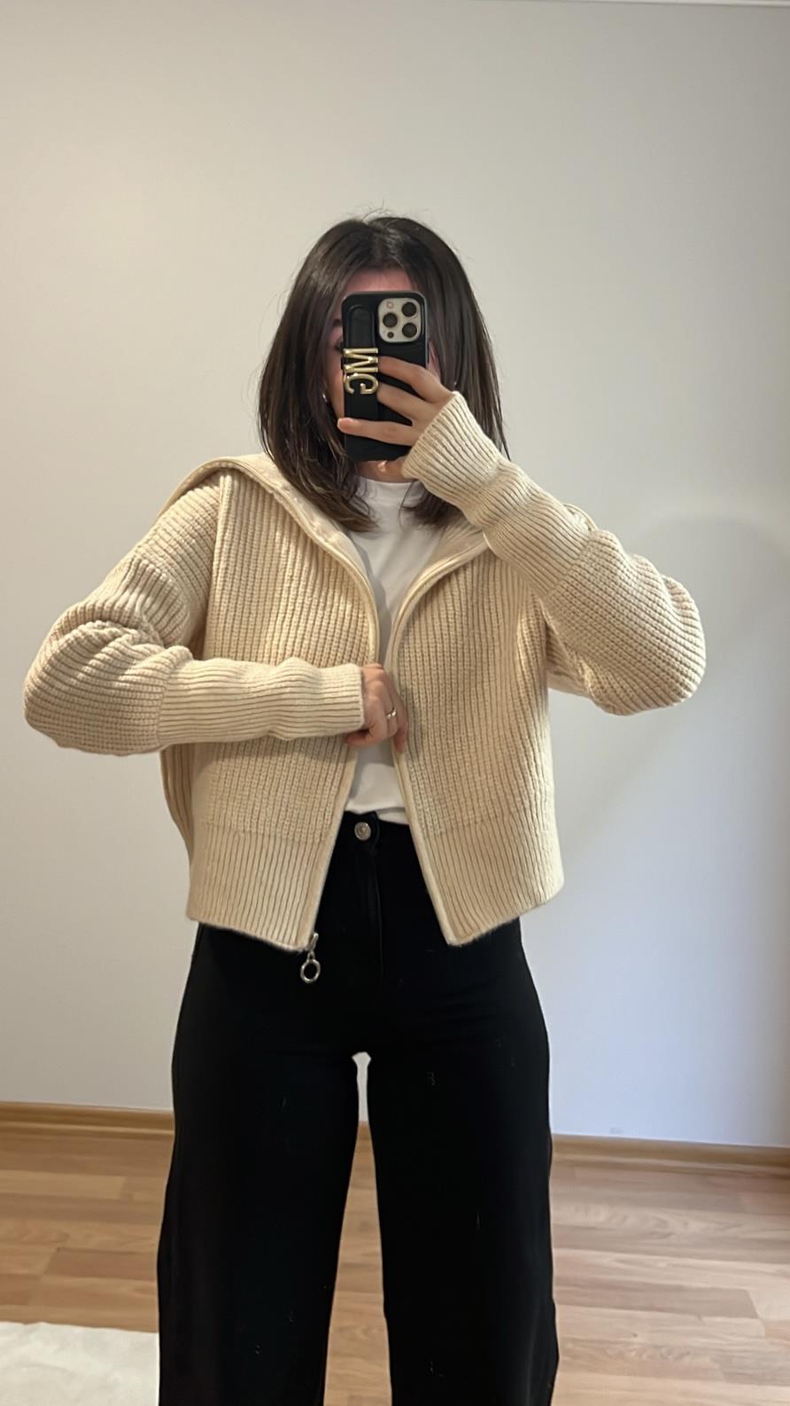 VANİLYA YAKA DETAY HIRKA