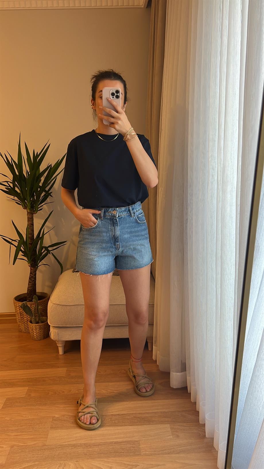 ZR LAZER KESİM DENİM ŞORT