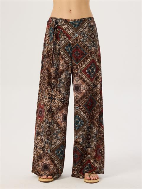 Beli Bağlama Detaylı Salaş Pantolon - Bohemian Desenli