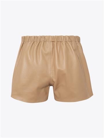 Aksesuar Detaylı Beli Lastikli Mini Deri Şort - Camel