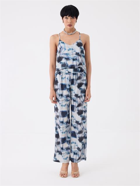 Ayarlanabilir İnce Askılı Çiçek Desenli Salaş Bluz - Mavi Desenli