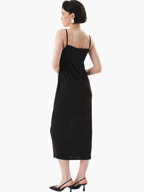 Degaje Yaka İnce Askılı Örme Elbise - Siyah