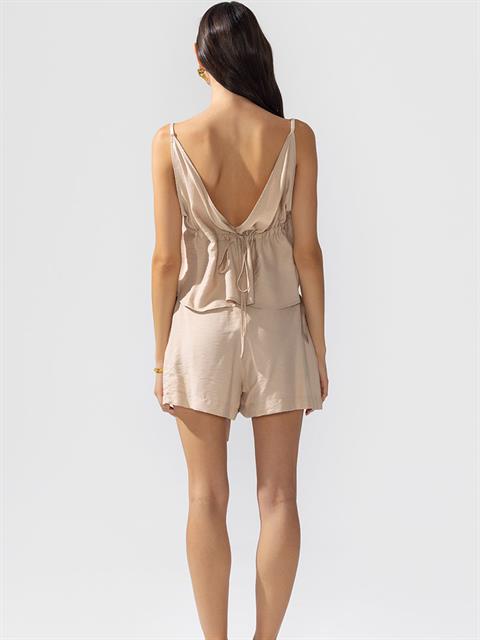 Düğmeli Kuşaklı Yüksek Bel Rahat Kesim Şort - Bej