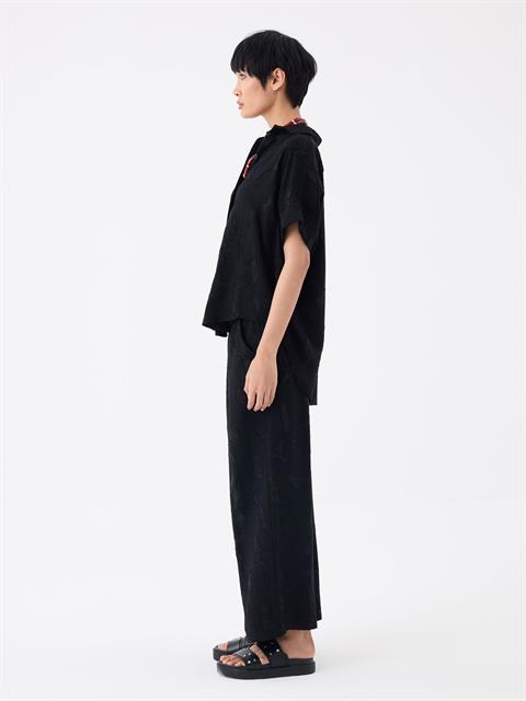 Jakarlı Kısa Kol Oversize Gömlek - Siyah