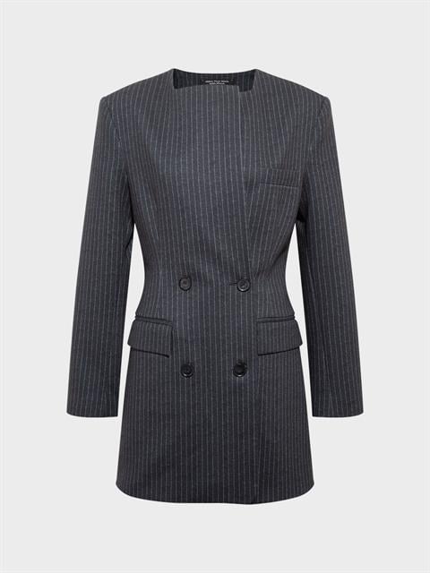 Düğme Detaylı ve Dik Omuzlu Ceket Elbise - Gri Çizgili