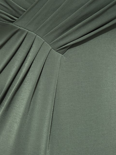 Kayık Yaka Büzgü Detaylı Kolsuz Body - Haki