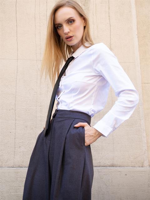 Önü Pileli Salaş Kesim Bermuda Şort - Füme