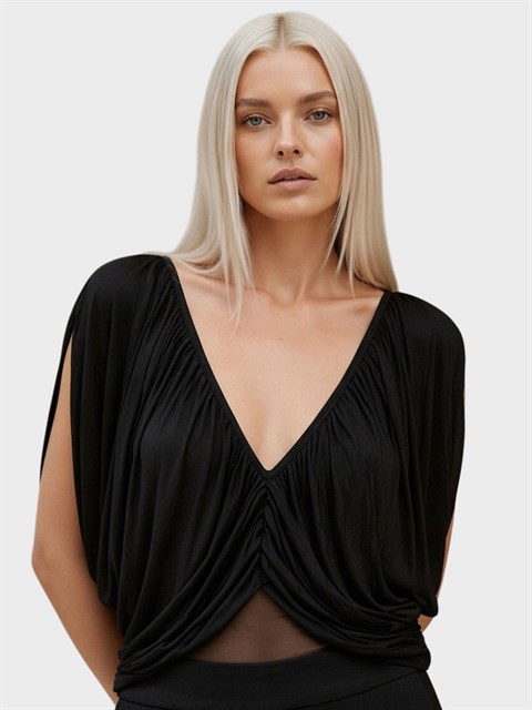 V Yaka Drapeli Düşük Omuz Çıtçıtlı Body - Siyah