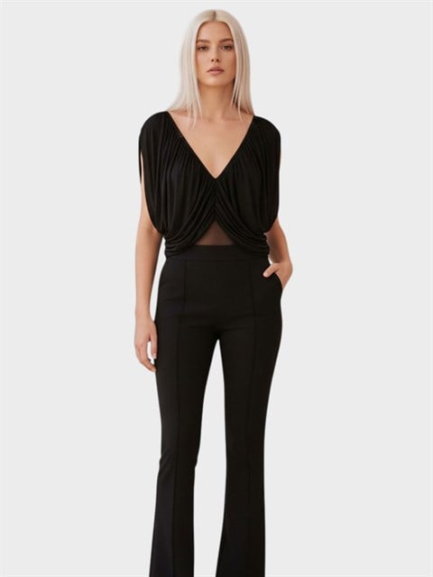 V Yaka Drapeli Düşük Omuz Çıtçıtlı Body - Siyah