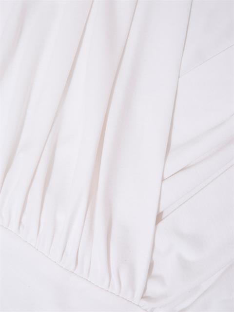 V Yakalı Büzgülü Uzun Kollu Vatkalı Body - Beyaz