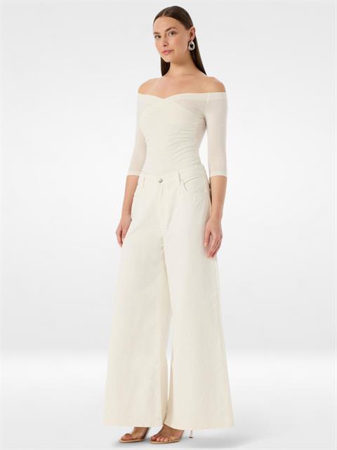 Kayık Yakalı Bluz - Ekru