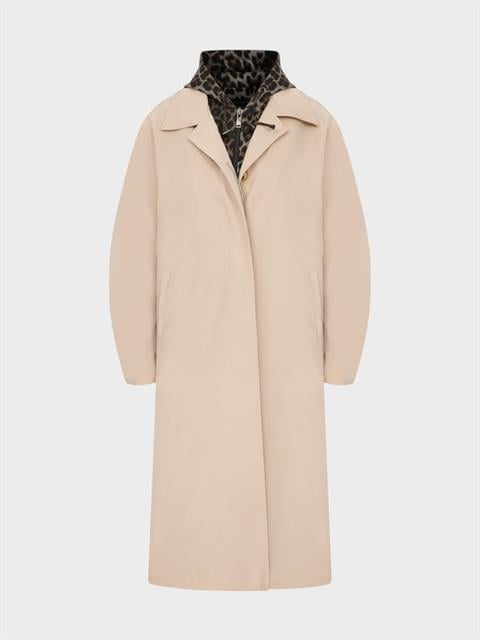 Oversize Kesim Düğmeli ve Cep Detaylı Uzun Trençkot - Bej