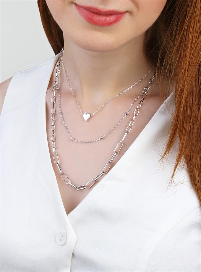 Üçlü Zincir Tasarım Kalp Detay Kolye