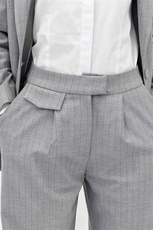 Çizgili Blazer Ceket Pantolon İkili Takım- Açık Gri