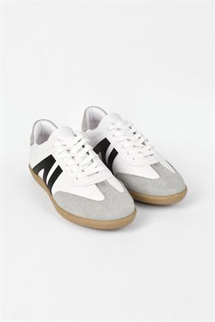 Kadın Bağcıklı Düz Taban Sneaker Spor Ayakkabı - Beyaz
