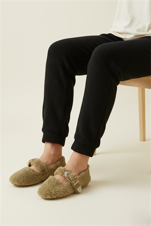 Kadın Gold Tokalı Peluş Ev Babeti - Vizon