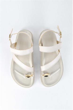 Kadın Gold Yüzük Detaylı Rahat Poli Taban Günlük Sandalet - Bej