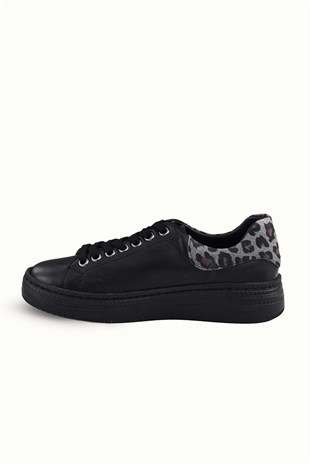 Kadın Leopar Detaylı Hakiki Deri Bağcıklı Sneaker - Siyah