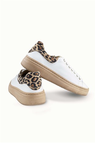 Kadın Leopar Detaylı Hakiki Deri Bağcıklı Sneaker - Beyaz