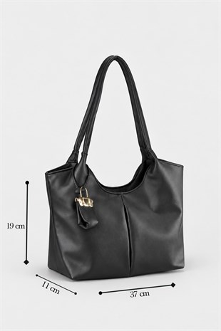 Melany Model Charm Detaylı El ve Omuz Çantası - Siyah