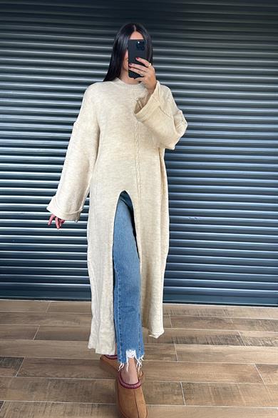 Bej Yırtmaçlı Triko Elbise