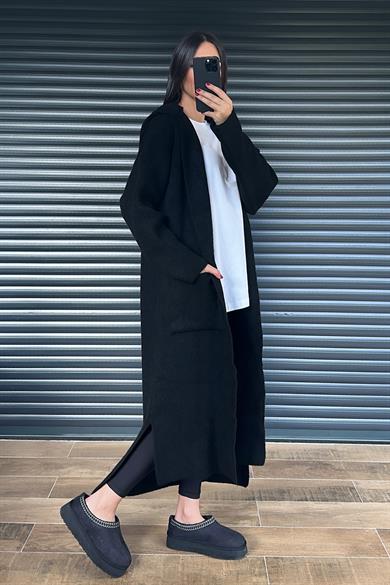 Siyah Kapüşonlu Triko Hırka