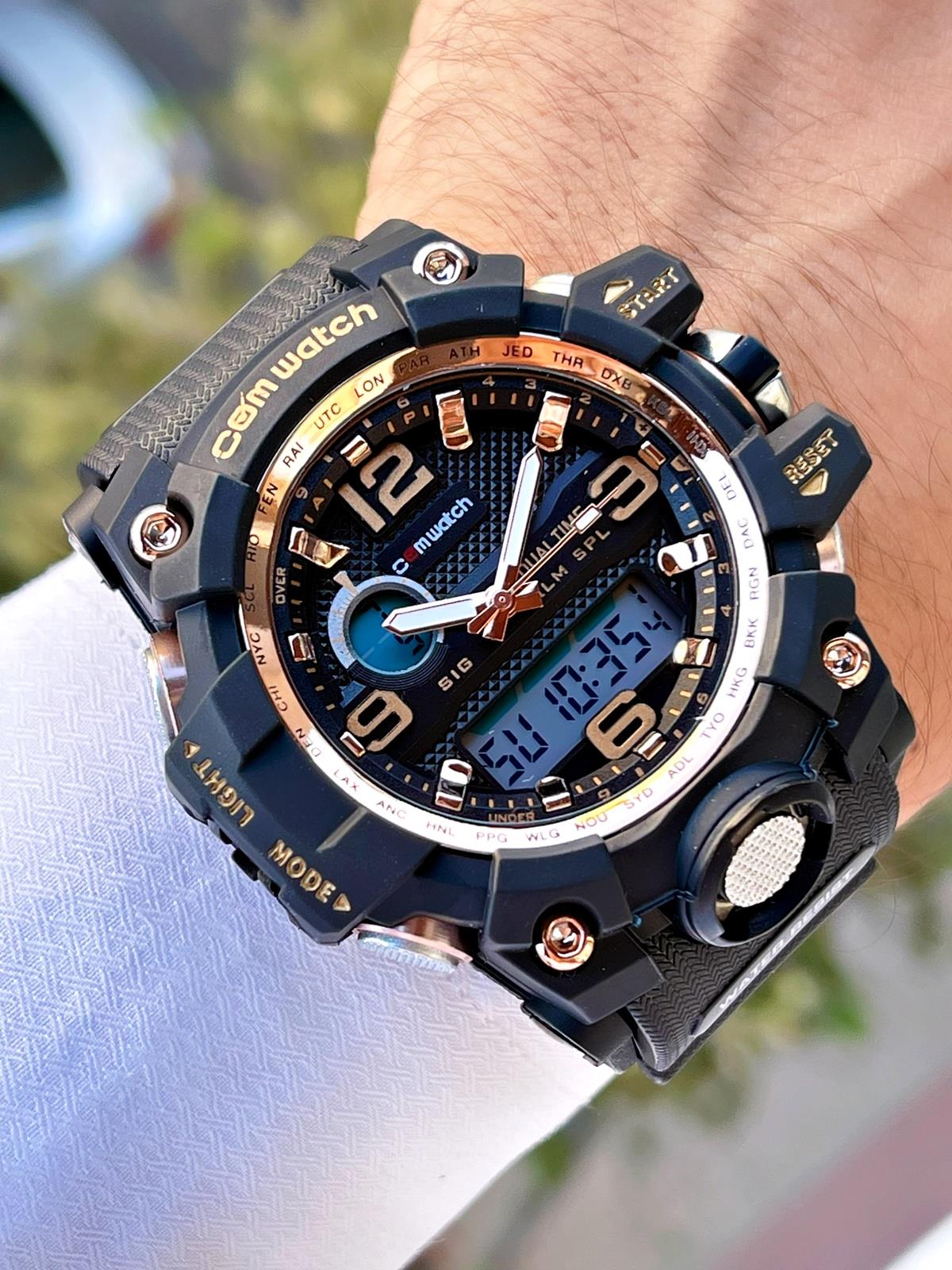 Comwatch Dijital Analog Mekanizmalı Silikon Kordon Siyah Renk Outdoor Erkek Spor Kol Saati 1523C-BBT
