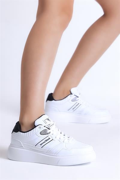 Kadın Beyaz Siyah Beyaz Siyah Poli Taban Yanı Şeritli Bağcıklı Sneaker