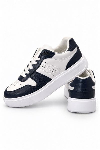 Rahat Kalıp Deri Detaylı Bağcıklı Sneaker Erkek Beyaz Lacivert Sneaker TBEKC1903