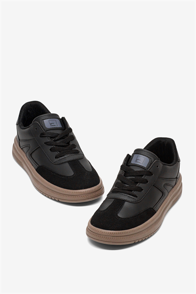 Rahat Kalıp Kauçuk Taban Bağcıklı Sneaker Kadın Siyah Siyah Sneaker TBTYLDZ005