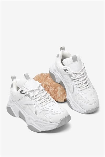 Rahat Kalıp Poli Taban Bağcıklı Sneaker Kadın Beyaz Sneaker TBCRN1903