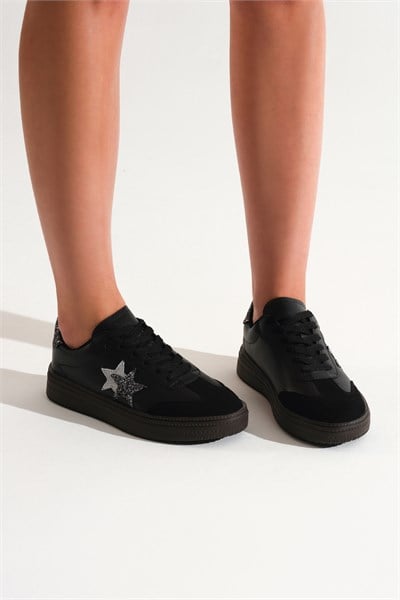 Rahat Kalıp Yarım Yıldız Desenli Sneaker Kadın Siyah Sneaker TBZER050