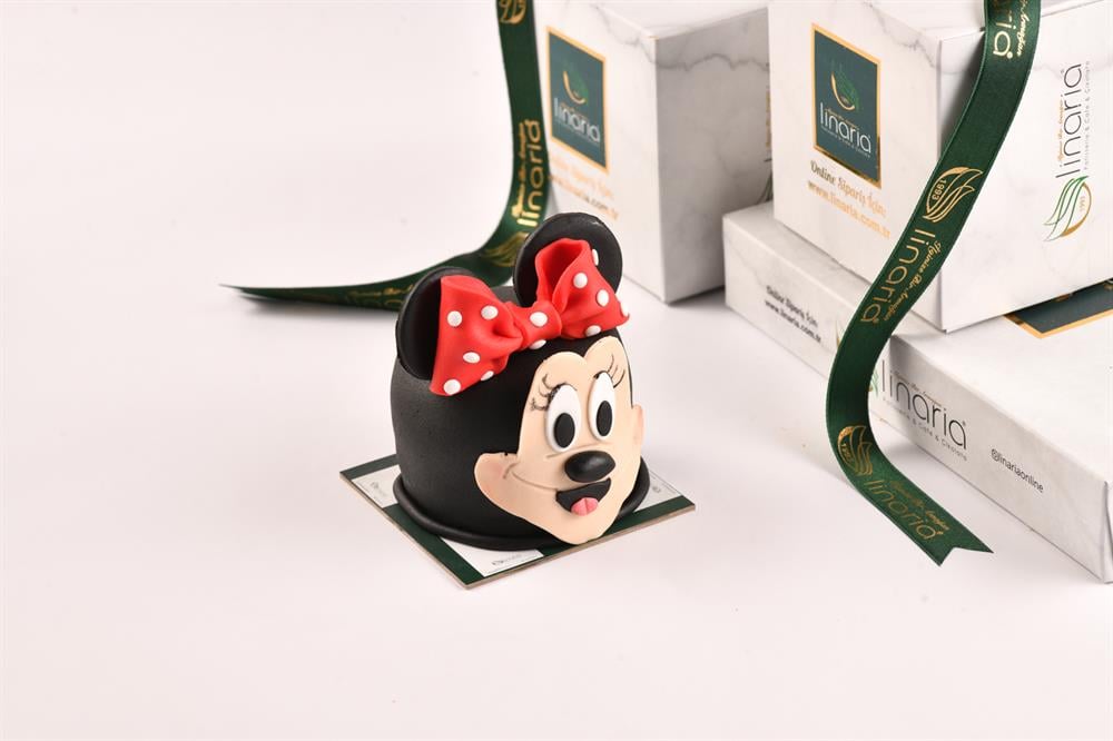 Minnie Mouse Şeker Hamurlu Pasta